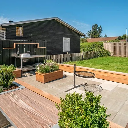 Erk - 700m From The Sea By Interhome Feriehus *